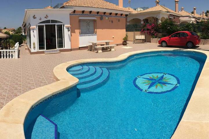 Villa pour 5 personnes, avec jardin - 1