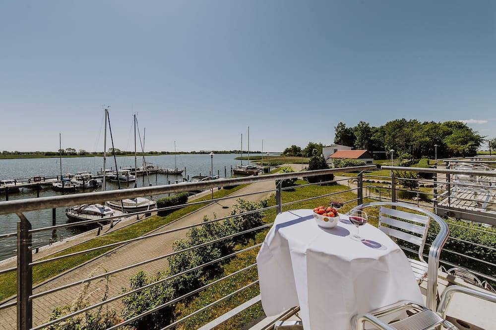 Ganze Wohnung, Ferienwohnung direkt an der Marina - App. 8 in Puddemin, Poseritz