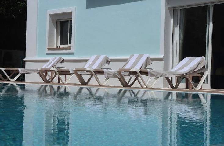 Casa rural para 10 personas, con jardín además de vistas y piscina, Familias con niños en Manilva - 2