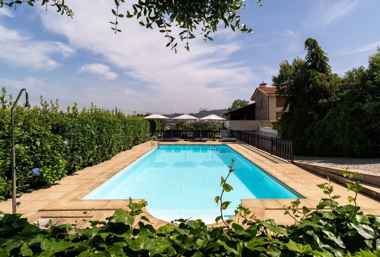 Casa Pôr do Sol: Vista Montanha, Wi-Fi & Ar Condicionado in Guimarães, Distrito de Braga