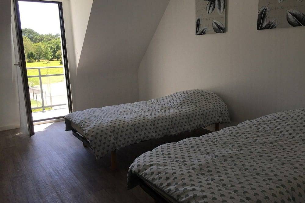 Family House Close To The Sea in Belz, Côte des Mégalithes