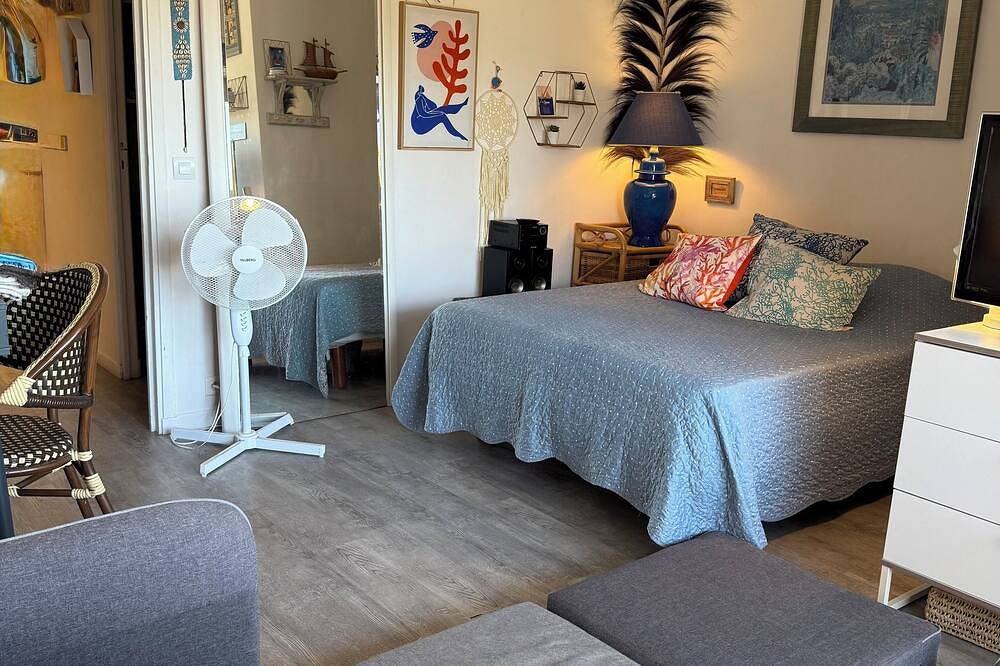 Appartement entier, Studio Vue Mer, Résidence Standing avec Piscine in La Seyne-sur-Mer, Côte méditerranéenne (France)