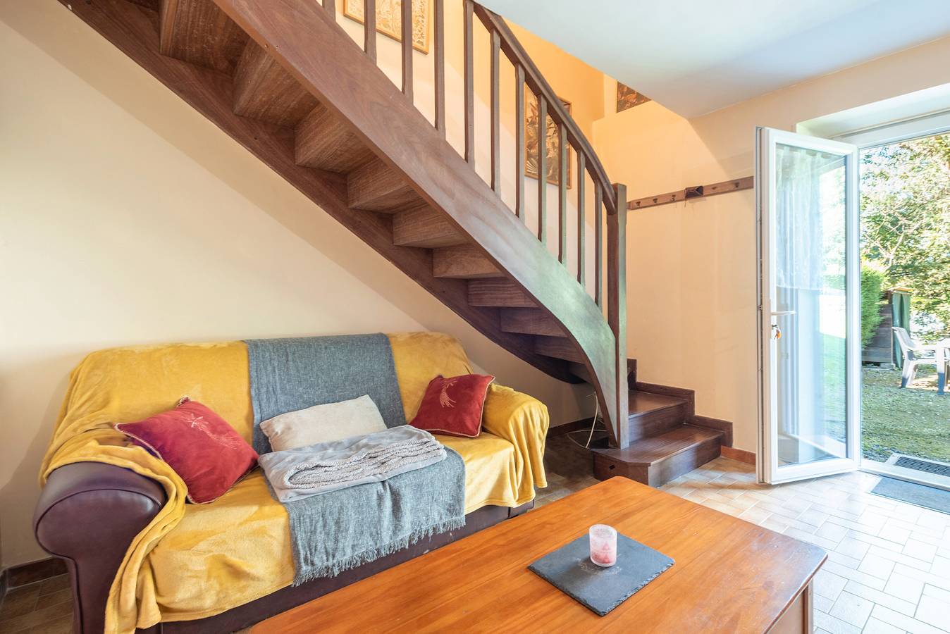 Gîte in Foraine Barn – Stream with Mountain View, Private Terrace and Wi-Fi in Artalens-Souin, Pyrenéernas nationalpark