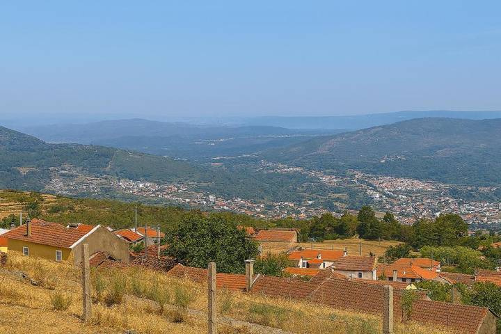 Location de vacances pour 6 personnes, avec vue et jardin dans Boticas - 3