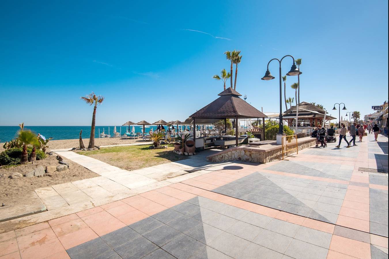 Hel ferielejlighed, Ferielejlighed for 6 personer med terrasse in Benalmádena Costa, Torremolinos