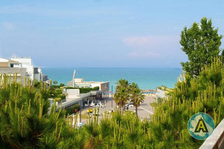 Appartamento per 4 persone, con Balcone e Terrazza nonché Panorama a Silvi Marina