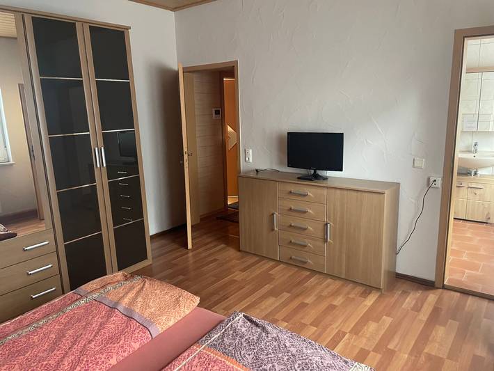 Ganze Wohnung, Ferienwohnung 'Klaus' mit privater Terrasse, Gemeinschaftsgarten und Wi-Fi in Steinach (Sonneberg), Rennsteig