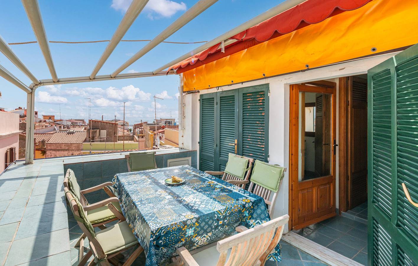 Ganze Ferienwohnung, Apartment mit Meerblick und Terrasse, WLAN, in der Nähe von Carloforte in Carloforte, Carbonia-Iglesias Provinz