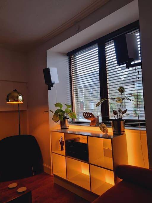 Entire apartment, Three-Bedroom Apartment in Shetland Islands