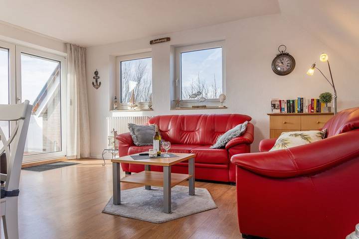 Appartement entier, Die Urlaubswohnung Inselblick im Haus „Seeblick“ im Nordseeheilbad Carolinensiel liegt in unmittelbarer Nähe der „Friedrichsschleuse“ an der „Harle“. in Carolinensiel-Harlesiel, Wittmund