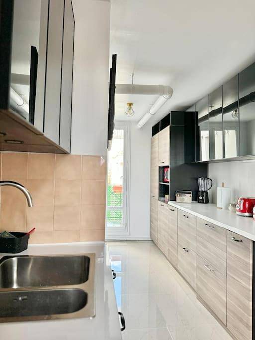 Gîte pour 6 personnes, avec vue ainsi que balcon et vue sur le lac à Cergy - 2