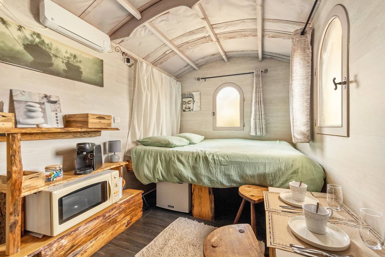 Gästehaus „La Roulotte des Chouchous“ mit Klimaanlage in Hourtin, Lesparre-Médoc und Umgebung