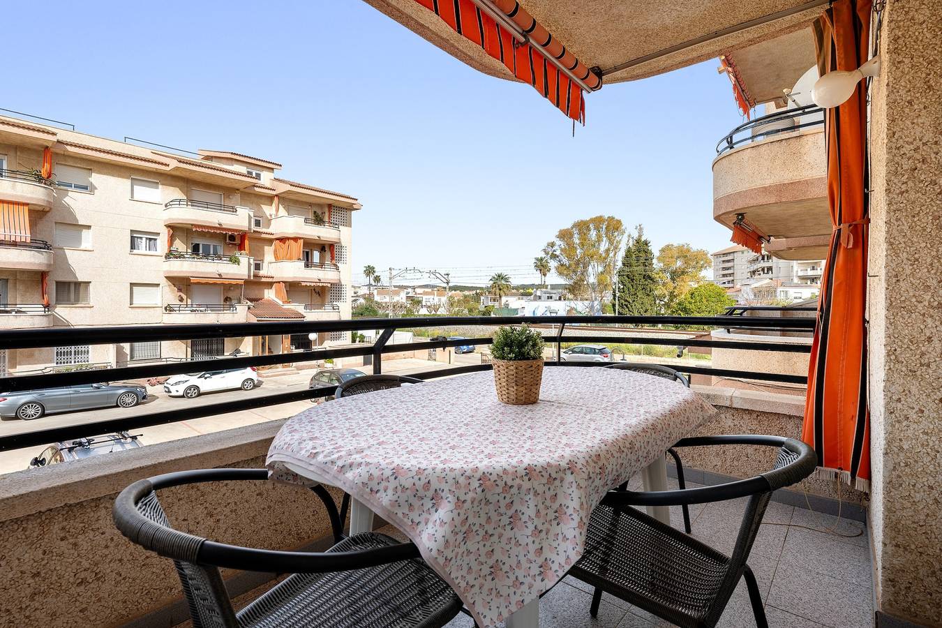 Ganze Wohnung, Ferienwohnung 'David Bujalance, Cunit' mit Balkon und Wlan in Cunit, Penedes DO