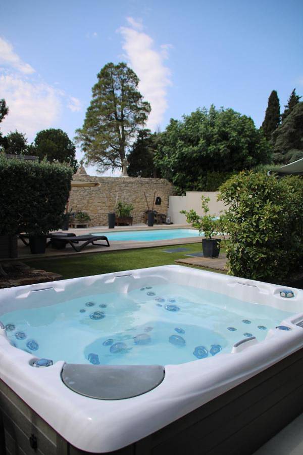 Location de vacances pour 2 personnes, avec jacuzzi ainsi que piscine et jardin à Moussan - 4