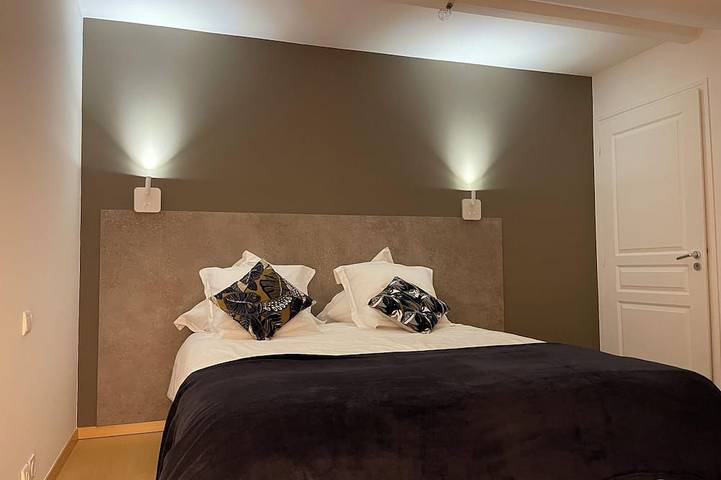 Gîte pour 4 personnes, avec jacuzzi et jardin à Plaimbois-du-Miroir - 2