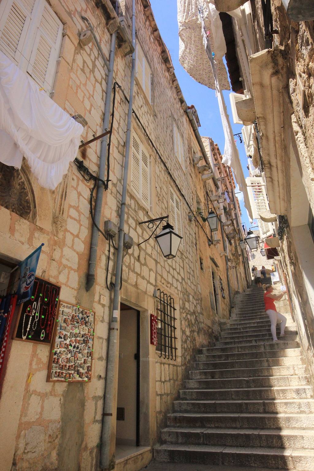 Entire apartment, Three bedroom apartment with terrace and sea view Dubrovnik A-8961-a in Dubrovnik, Grad Dubrovnik