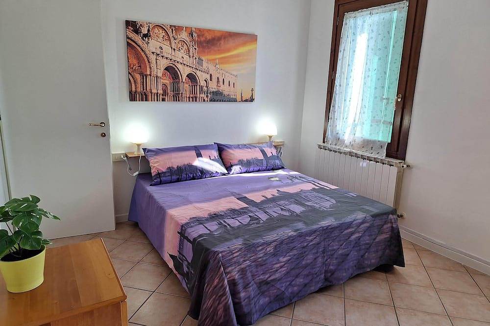 Entire apartment, Charming 1-bedroom apartment with Ac, Wifi in delightful Mirano in Mirano, Venice Province