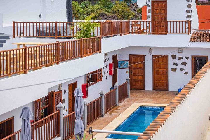 Apartamento para 2 personas, con Terraza además de Piscina y Vistas en Las Cruces