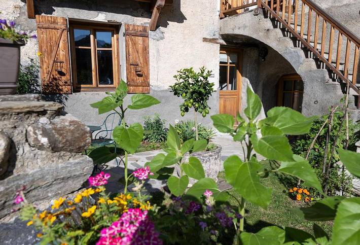 Appartement de vacances pour 2 personnes, avec Jacuzzi et Terrasse ainsi que Jardin et Sauna