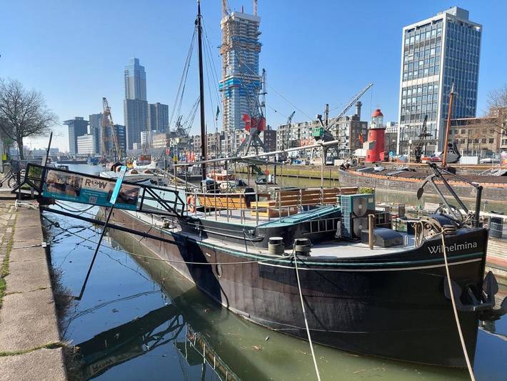 B&B für 2 Personen, mit Terrasse und Ausblick in Rotterdam