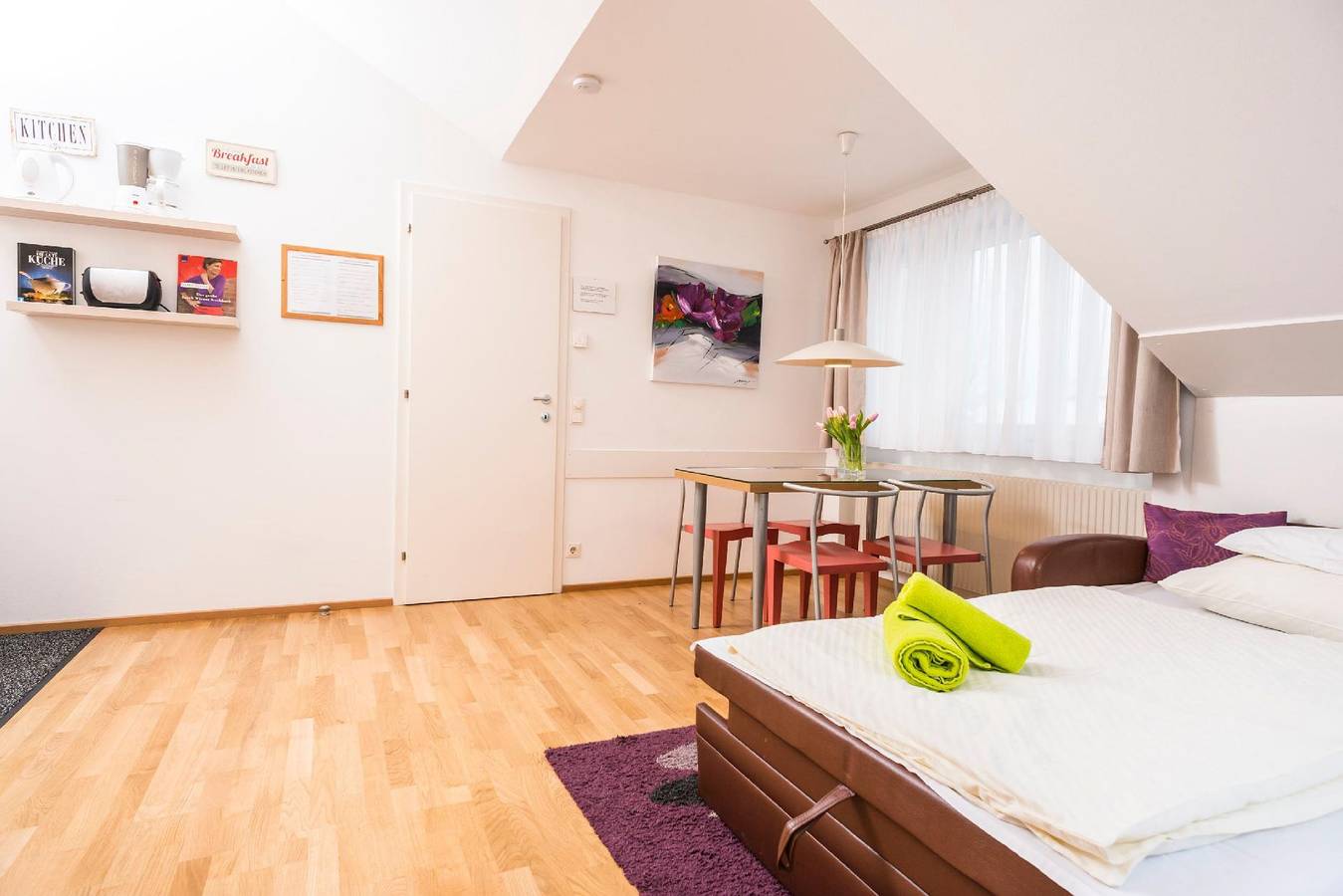 Ganze Ferienwohnung, Ferienwohnung in Dornbach mit Privater Terrasse in Hernals, Wien