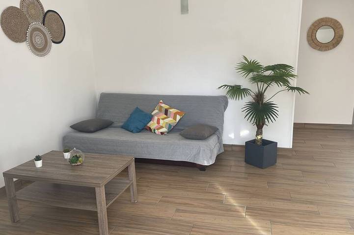 Location de vacances pour 5 personnes, avec jardin ainsi que terrasse et piscine à Sotta - 4