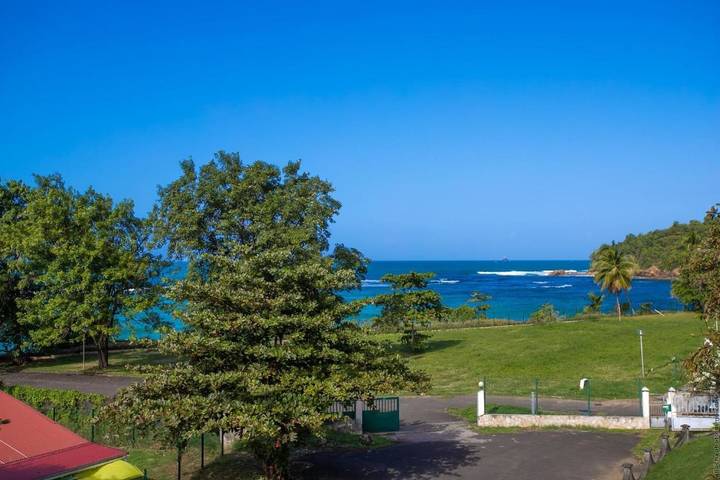 Gîte pour 4 personnes, avec vue et balcon dans Anse l'Etang - 4