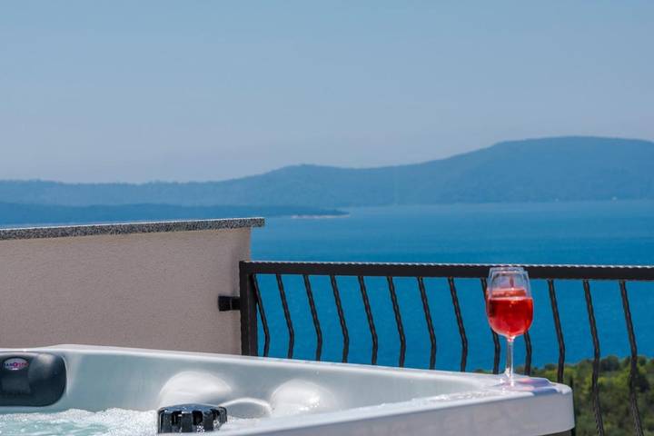 Villa pour 8 personnes, avec vue et jardin à Slano