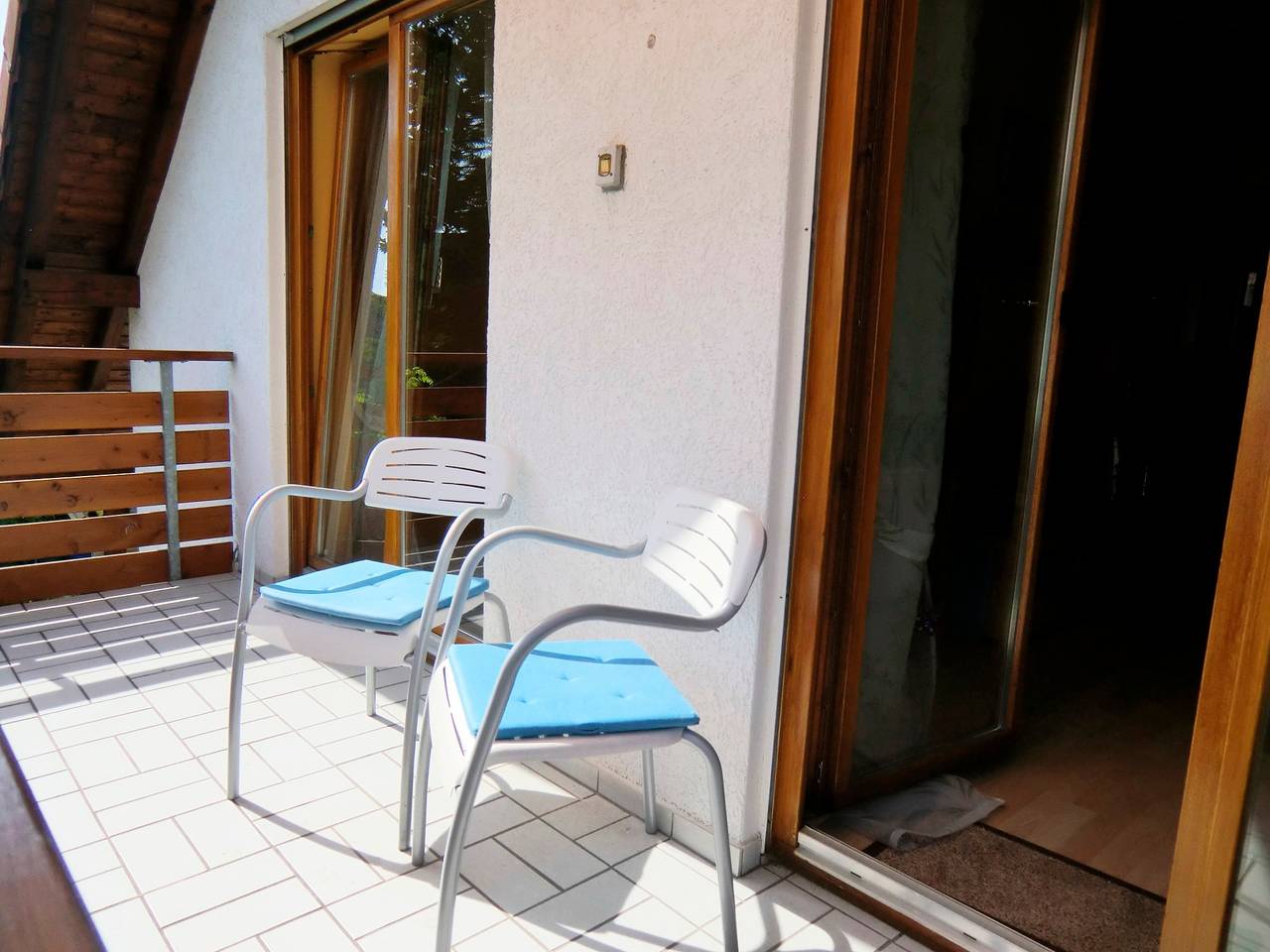 Apartamento vacacional entero, Apartamento de vacaciones para 5 personas con balcón in Hochstadt, Maintal