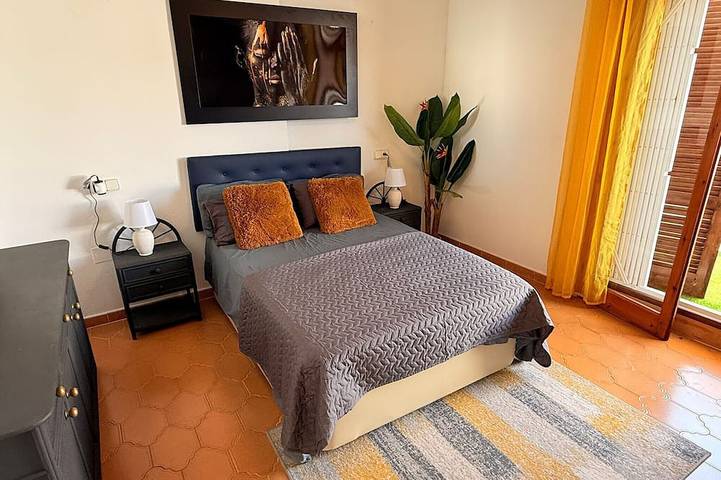 Appartement entier, Villamartin Plaza Penthouse Duplex · Rooftop Sun Terrace · Golf Course 2min Walk in Brisas y Golf, Orihuela