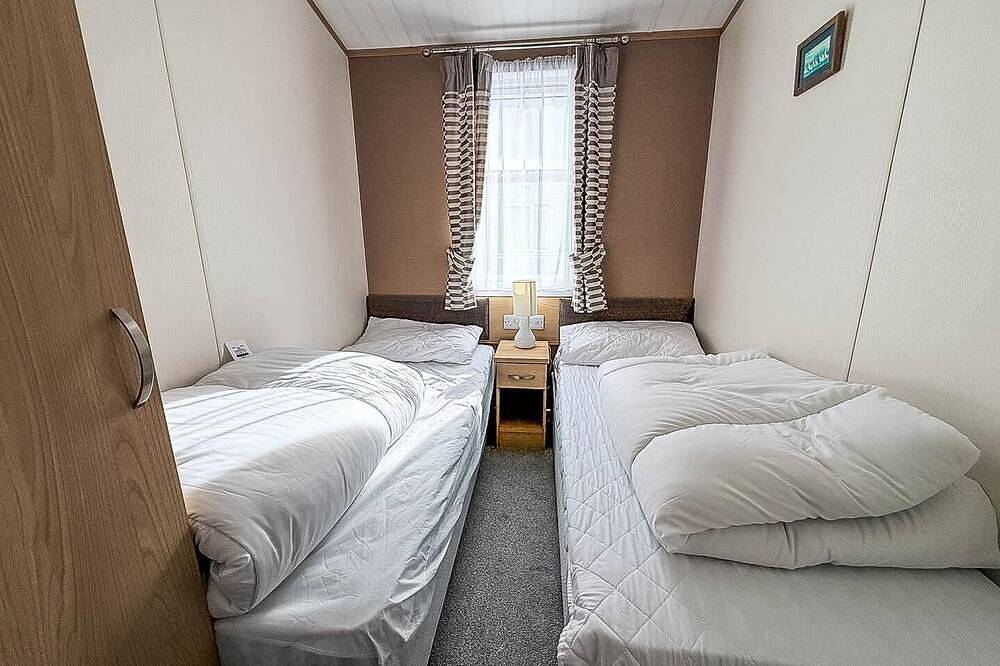 Beautiful lodge at Manor Park nearby Hunstanton beach in Hunstanton, Norfolk Coast