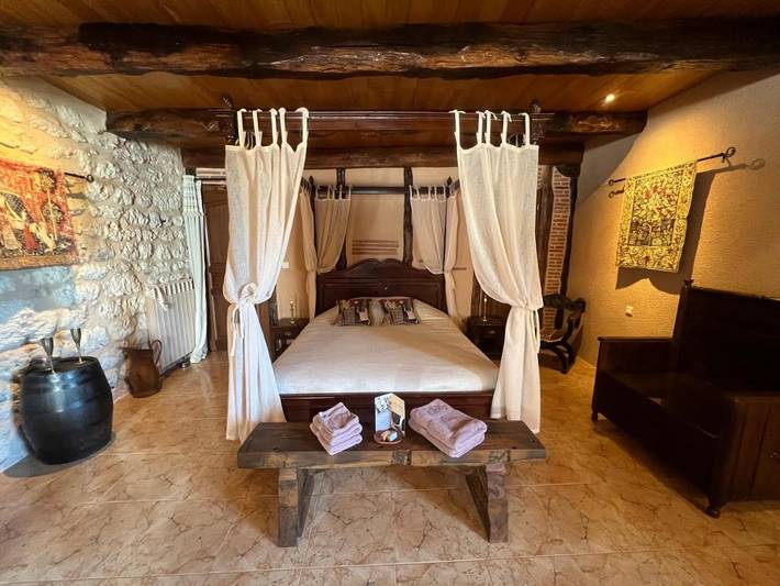Location de vacances pour 2 personnes, avec Jardin ainsi que Piscine et Vue à Mouzieys-Panens - 3