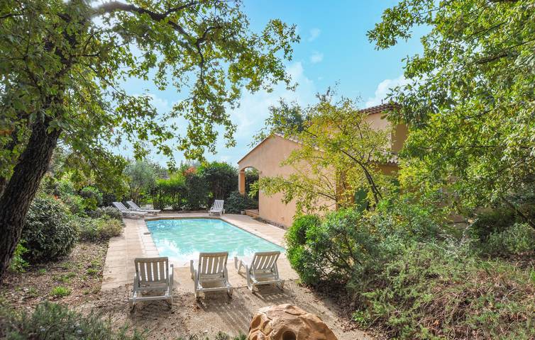 Location de vacances pour 6 personnes, avec terrasse et piscine à Callian - 3