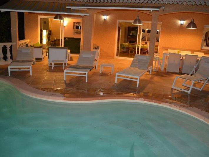 Villa pour 8 personnes, avec jardin ainsi que vue et piscine à Propriano - 4