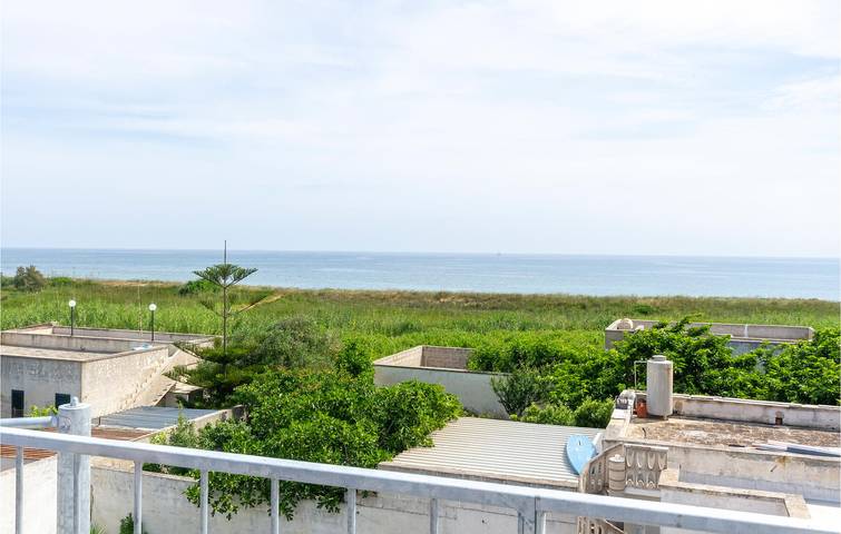 Location de vacances pour 6 personnes, avec terrasse à Torre Chianca - 2