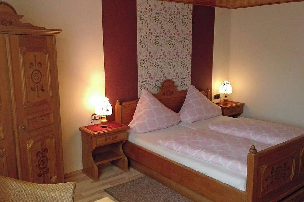 Ganze Wohnung, Doppelzimmer mit Dusche/Wc, 19qm in Titisee (Titisee-Neustadt), Titisee-Neustadt
