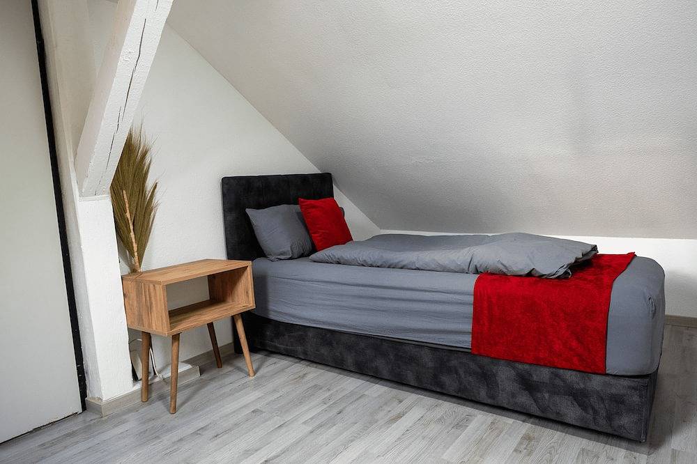 Ganze Wohnung, Serviceroom24 - Space in Gladbeck Wlan - Smart-Tv - 24-7 Check-in und Küche in Gladbeck, Kreis Recklinghausen