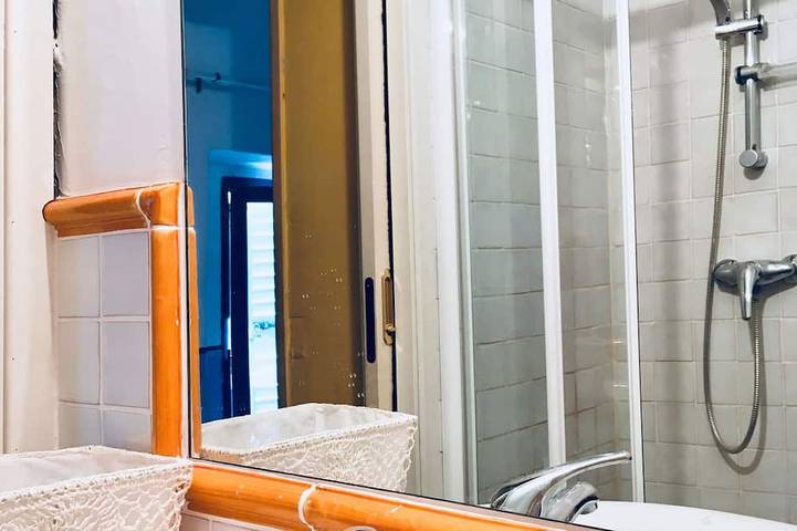 Location de vacances pour 6 personnes, avec terrasse dans Cinema Les Arcades Ales - 4