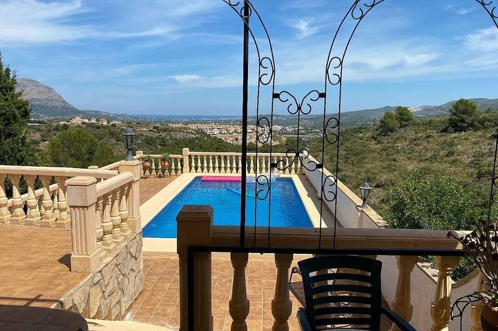 Chalet para 5 personas, con terraza y jardín - 1