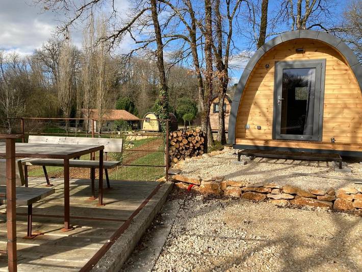 Gîte pour 2 personnes, avec Balcon et Terrasse ainsi que Jardin et Vue à Chazelles - 3
