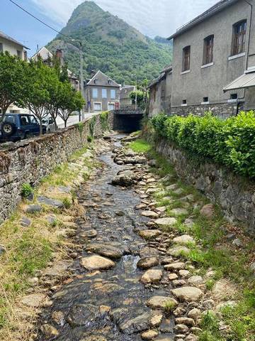 Gîte pour 5 personnes, avec vue à Marignac