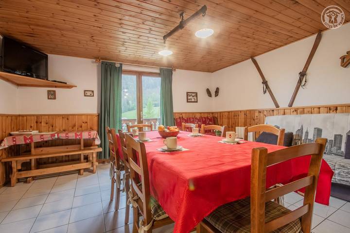 Gîte pour 8 personnes, avec terrasse et jardin, animaux acceptés à Saint-Pancrace - 3