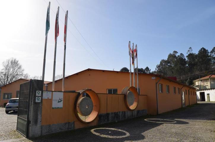 Location de vacances pour 2 personnes, avec sauna et jardin ainsi que piscine et bassin pour enfant, animaux acceptés dans Cepães - 2