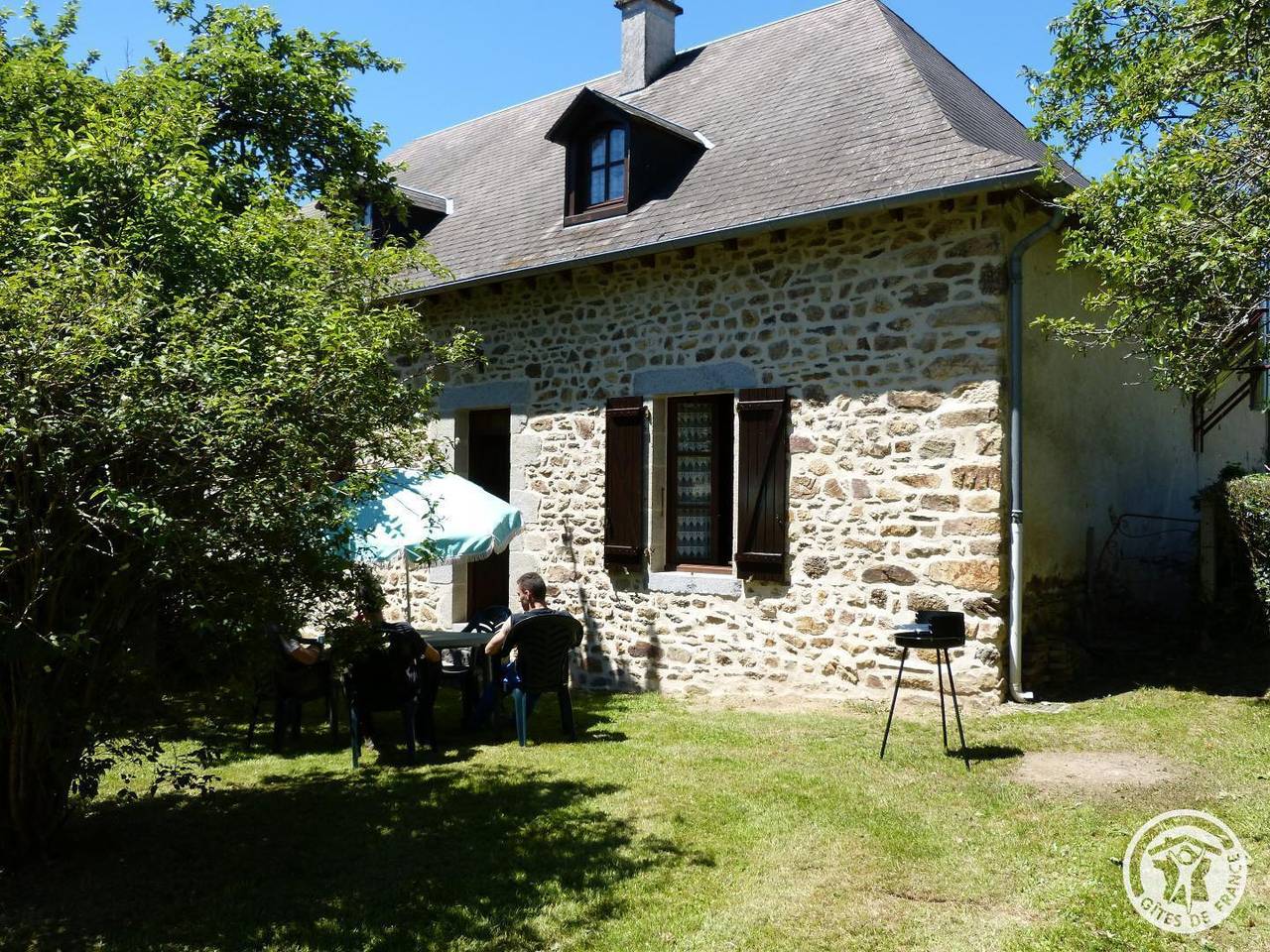 Gîte für 4 Personen mit Garten in Latronche, Tulle und Umgebung