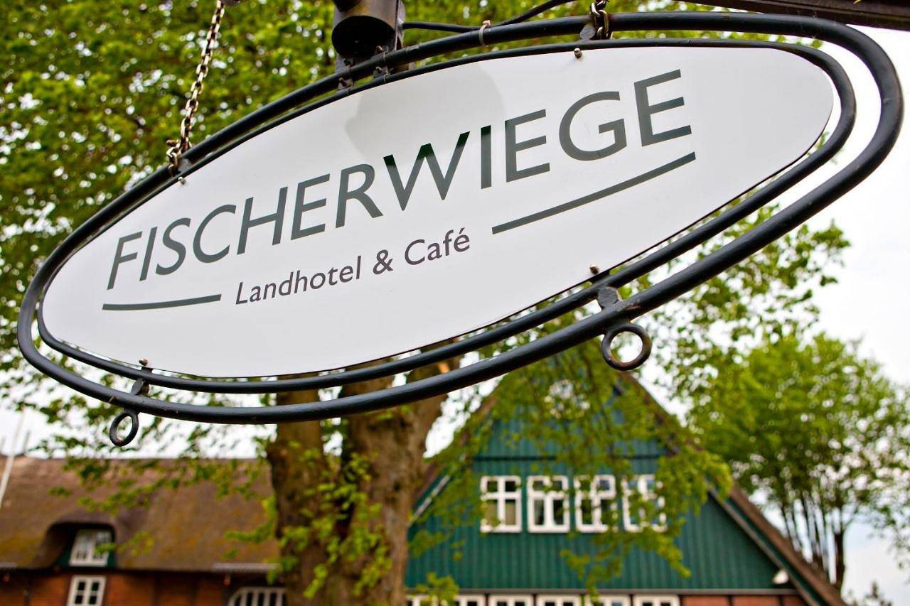Fischerwiege am Passader See in Passade, Südliche Ostseeküste