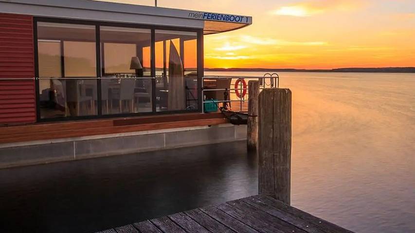 Boot für 4 Personen, mit Terrasse an der Müritz - 2