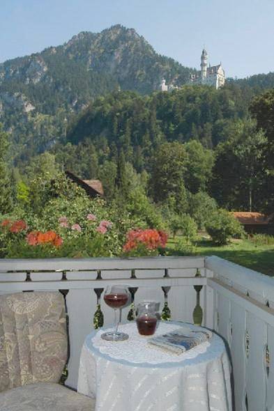 B&B für 3 Personen, mit Terrasse und Ausblick sowie Garten am Forggensee - 4