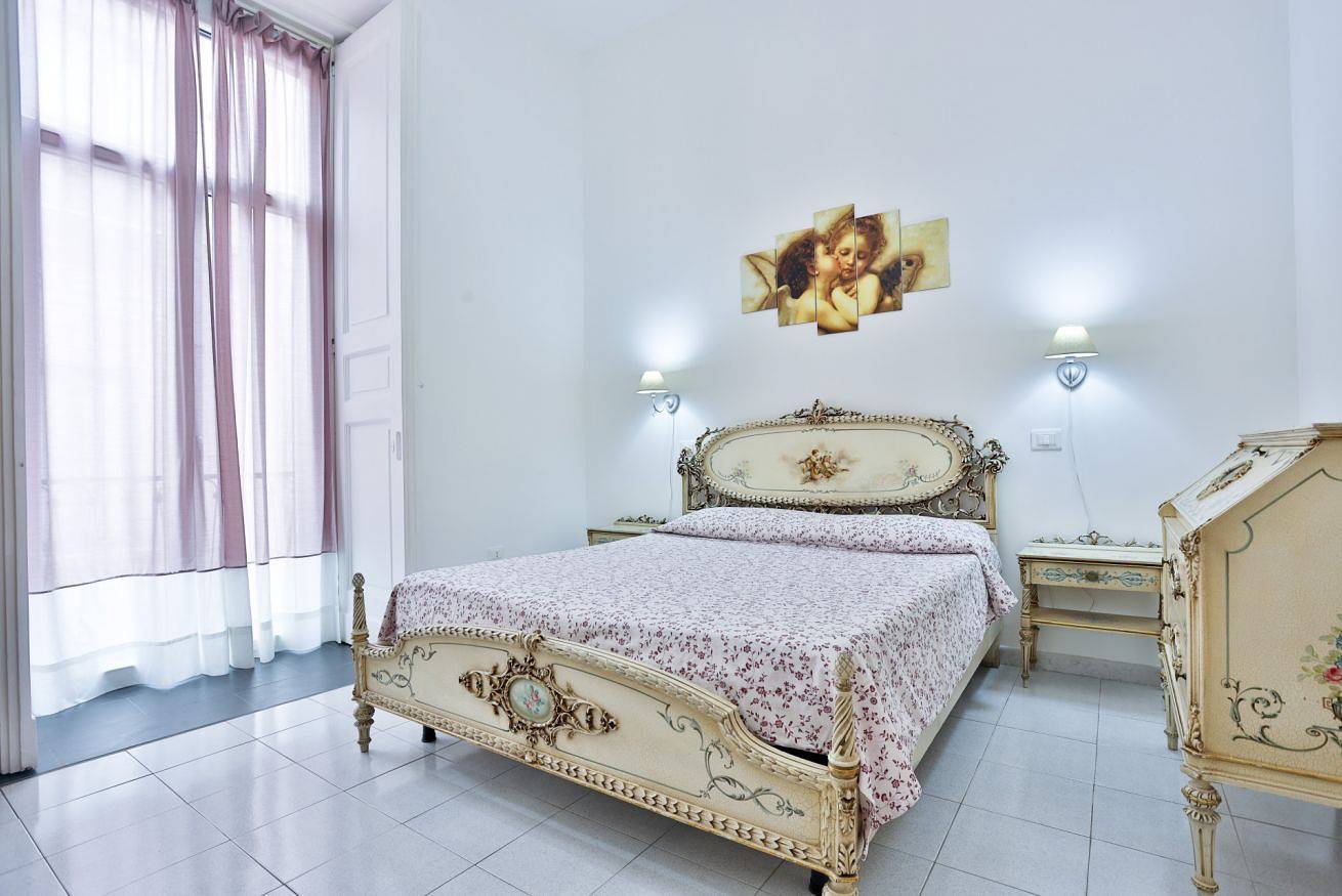 Ganze Wohnung, Neve 10 Arechi Sa in Salerno, Tyrrhenische Küste Kampanien