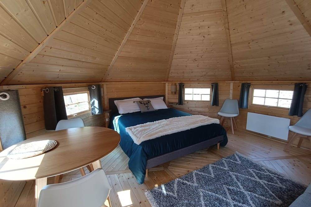 Cabane \"Laponie\" avec Sauna en option in Pradines (Loire), Région de Roanne