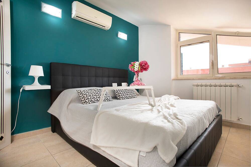 Entire apartment, Fiumicino Airport 4 min,,, Relax and Comfort in Fiumicino, Rome Province